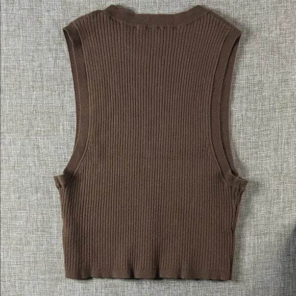 Wilfred Chocolate Ribbed Tank Top - Picture 4 of 6